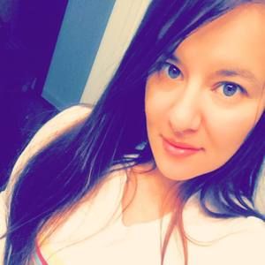 Meet your Posher, Desiree